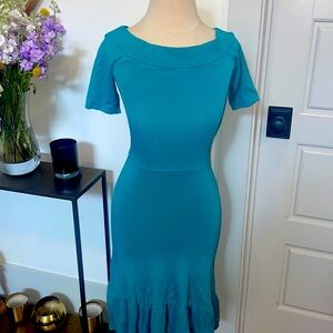 BCBGMAXAZRIA OFF THE SHOULDER DRESS